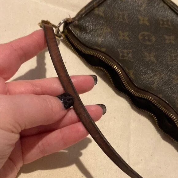 Louis Vuitton Pochette Accessories Monogram Canvas - very old - Picture 7 of 14